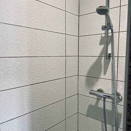 Logis Paul Massy Alojamento de Acomodação e Pequeno-almoço 3*